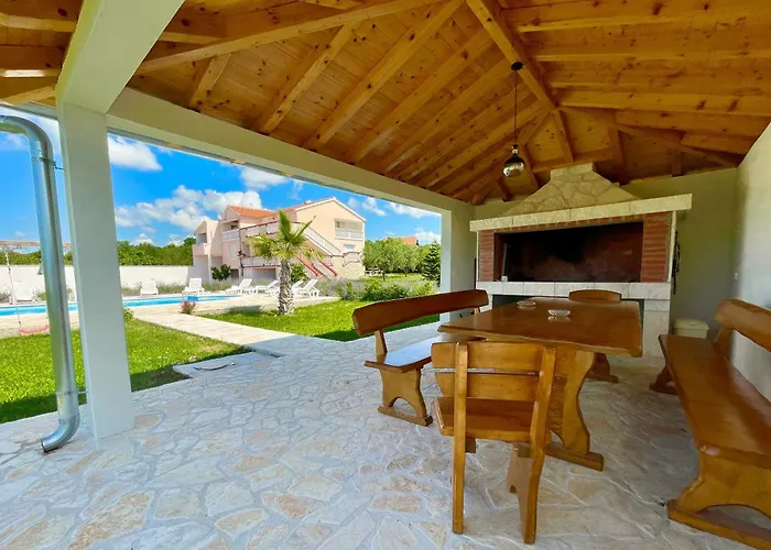 My Dalmatia - Ljubica With Private Pool Vikendica Tinj