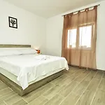 Tatil Evi My Dalmatia - Ljubica With Private Pool Tinj