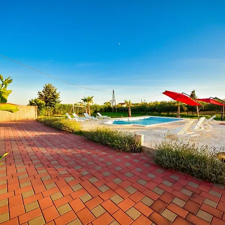 My Dalmatia - Ljubica With Private Pool Tinj