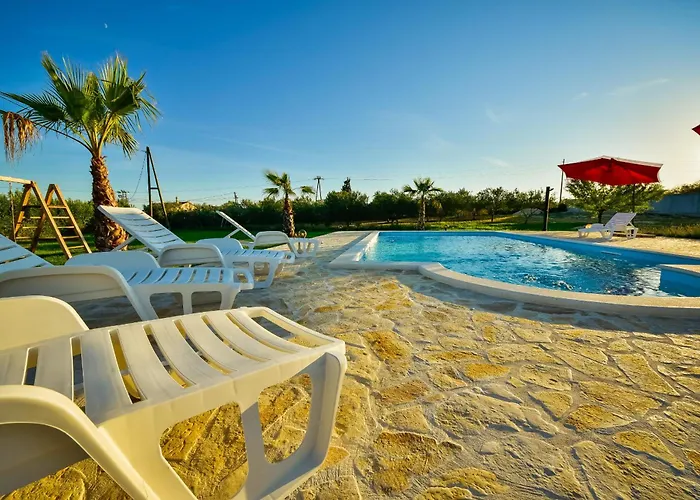 My Dalmatia - Ljubica With Private Pool Дом отдыха *